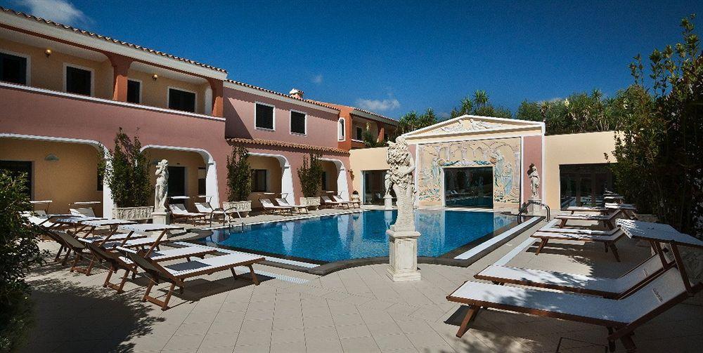 Cala Ginepro Hotel Resort & Spa Орозеи Экстерьер фото
